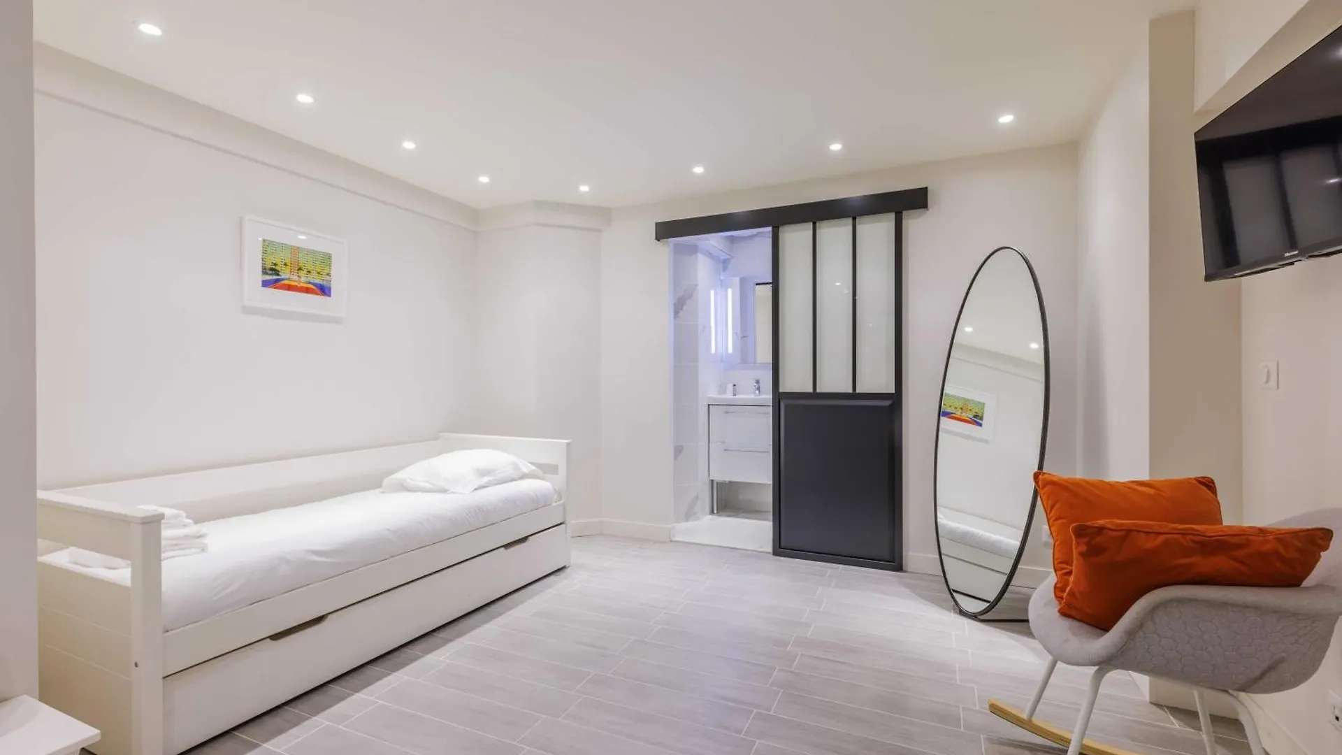 Modern Apartment - 2Br-5P - Bastille Paris 0*,  France